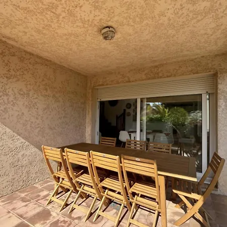 Charming House With Balcony And Garden * أنتيب